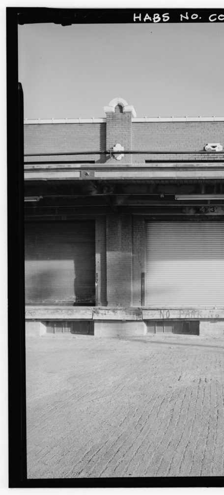 DETAIL OF FREIGHT DOOR - Union Pacific Railroad Warehouse, 1711-1735 Nineteenth Street, Denver, Denver County,